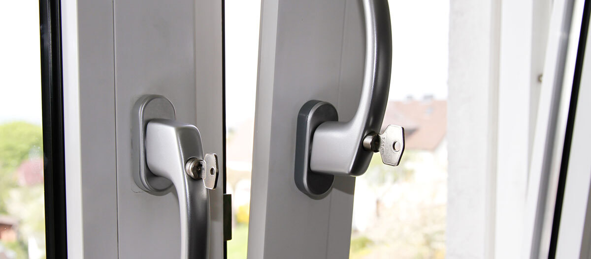 Ratgeber Katze Gesundheit Fenster Ein gekipptes Fenster.