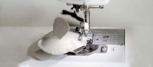 Anleitung DIY Spielzeug für Katzen.